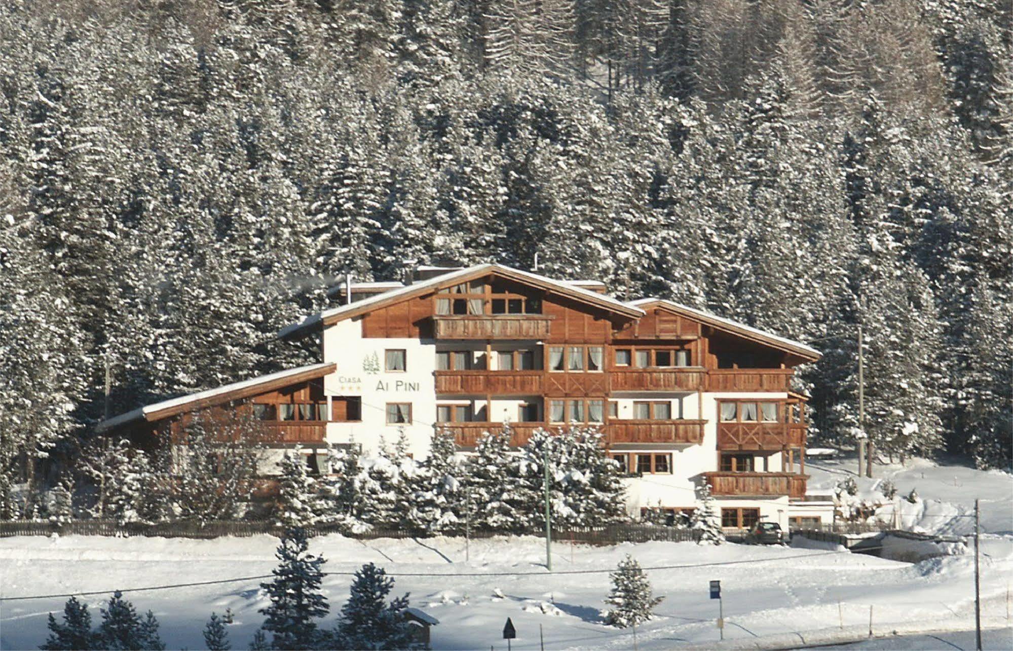Hotel Ciasa Ai Pini San Cassiano  Exteriör bild